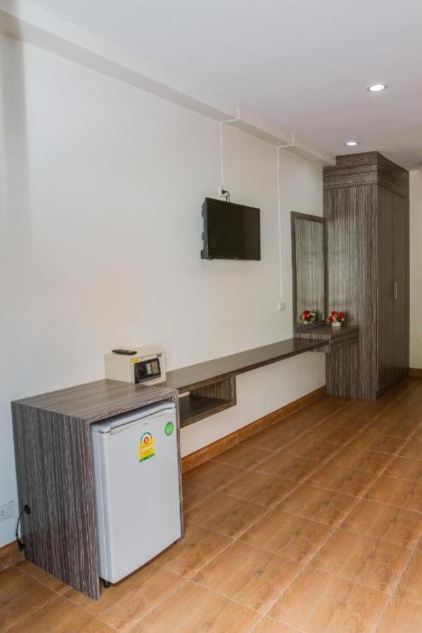 Cozy Residence Nanai Patong Exterior foto
