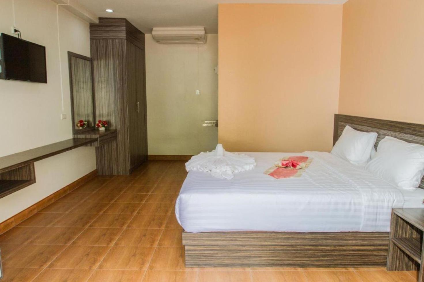 Cozy Residence Nanai Patong Exterior foto